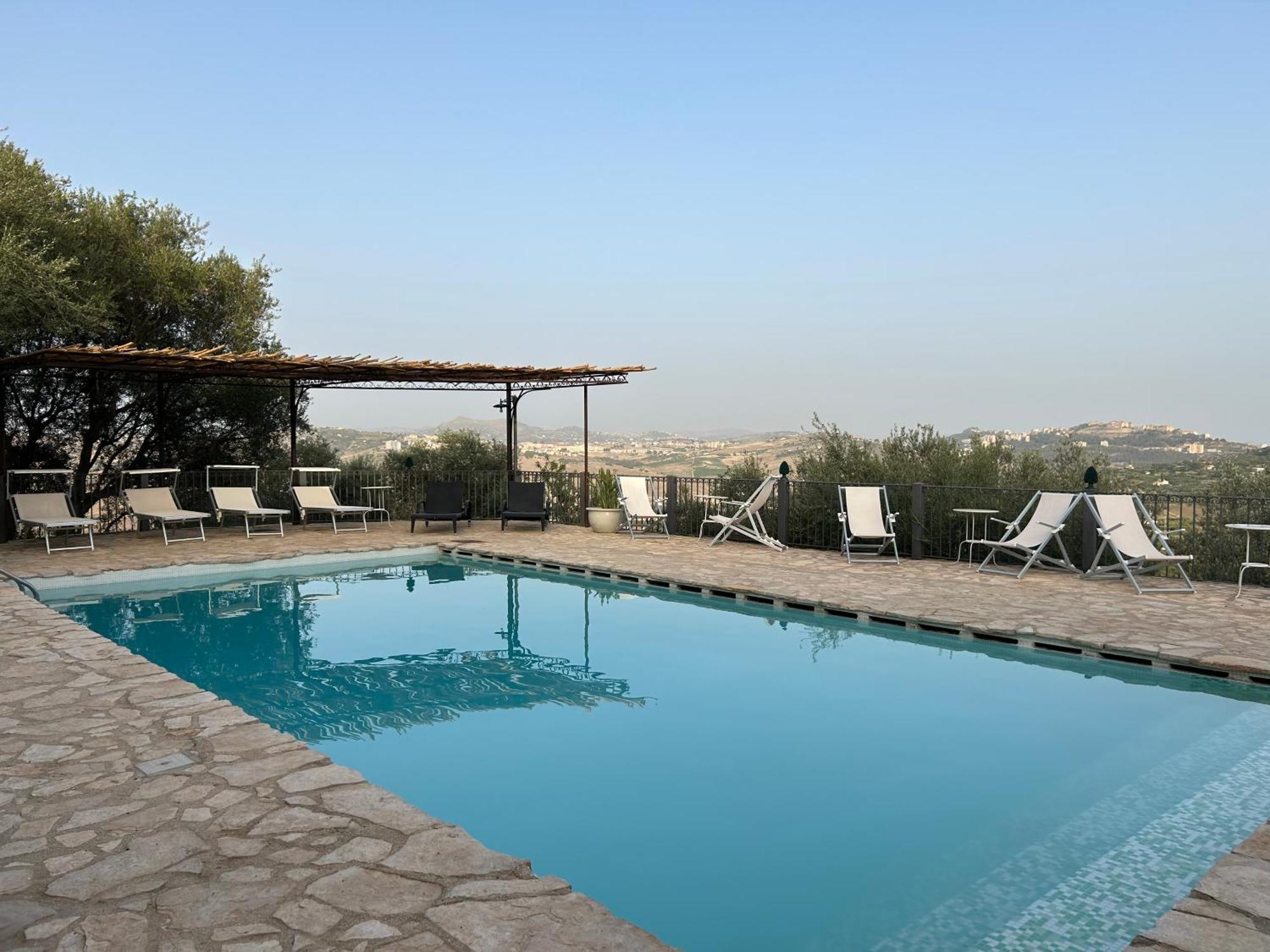 Roba Degli Ulivi Bed & Breakfast Agrigento Dış mekan fotoğraf