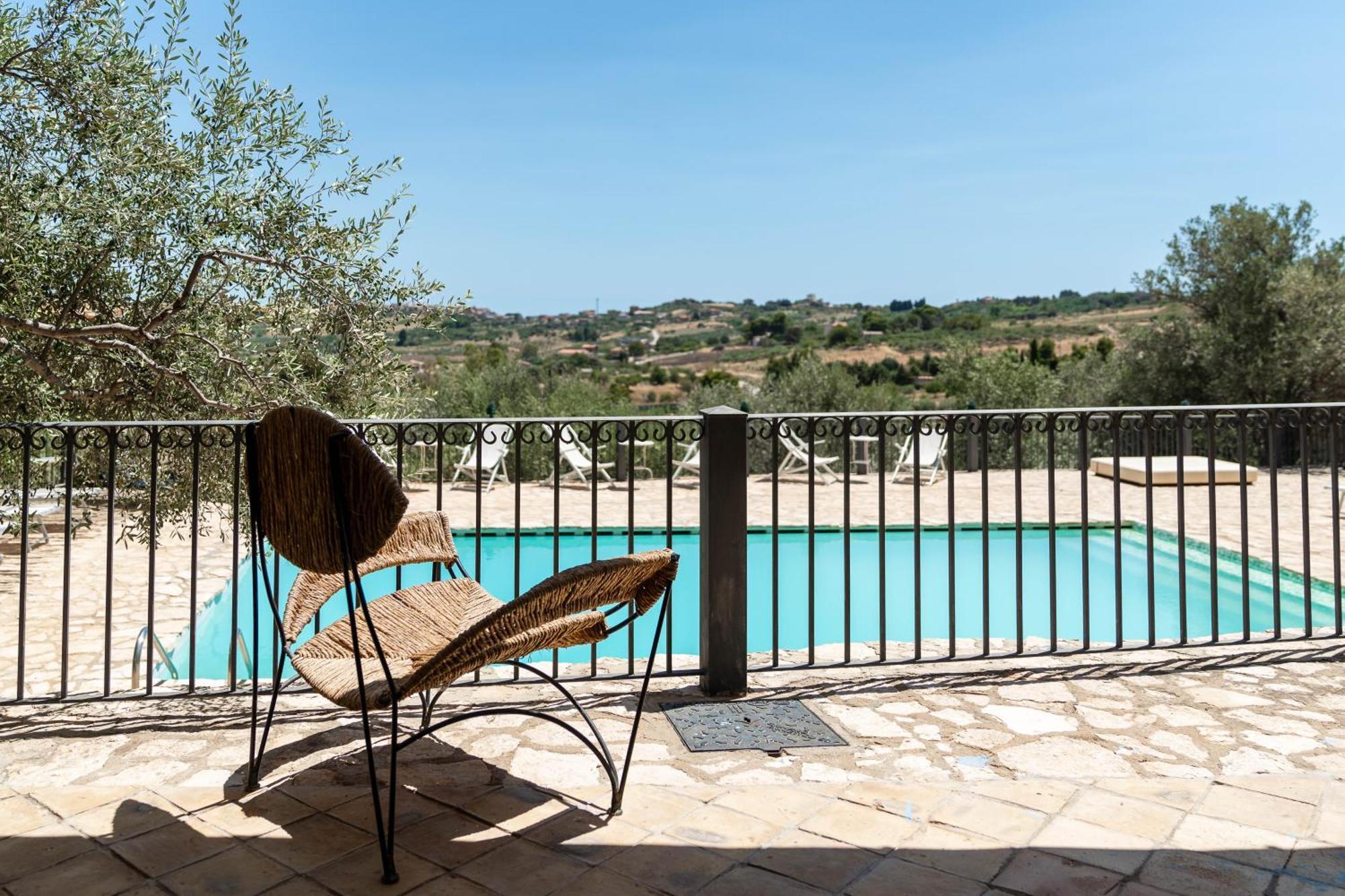 Roba Degli Ulivi Bed & Breakfast Agrigento Dış mekan fotoğraf